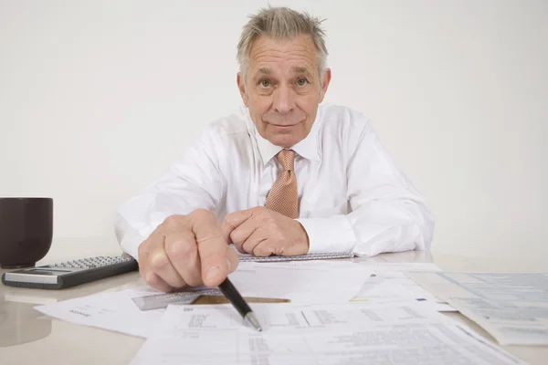 Accountant Pointing To Bottom Line — Stock Photo, Image
