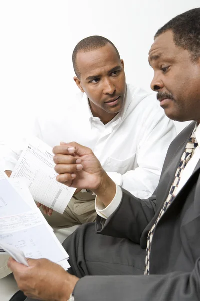 Man Talking With Accountant — Stock Photo, Image