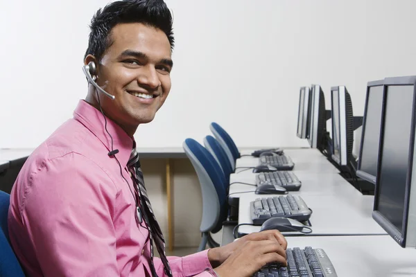 Customer Service Operator Working In Office — Stock Photo, Image