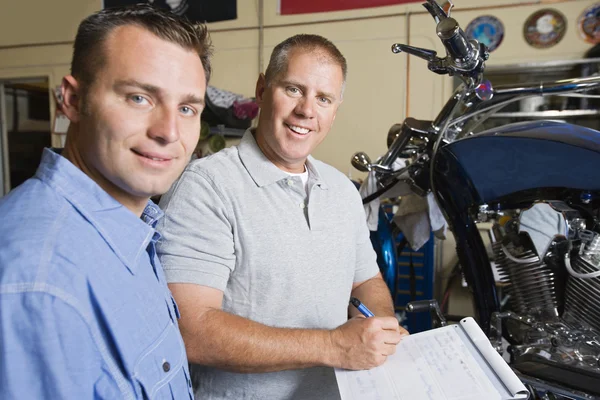 Two Mechanics At Work — Stock Photo, Image