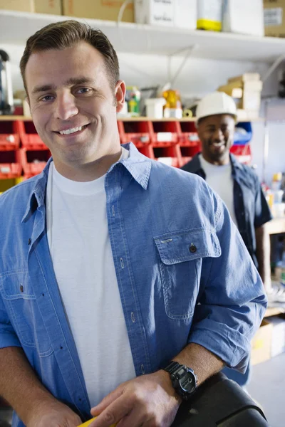 Workmen In A Shop — Stock Photo, Image