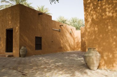 al ain Müzesi avlusunda
