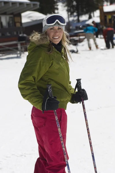 Skier At Ski Resort — Stock Photo, Image