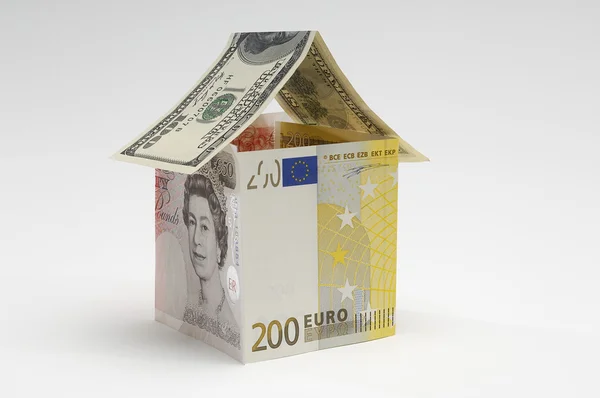 House Made Of Paper Currency — Stock Photo, Image