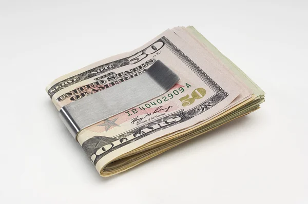 Dinheiro em dinheiro Clip — Fotografia de Stock