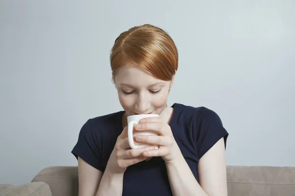 Female Having Coffee — Stock Photo, Image