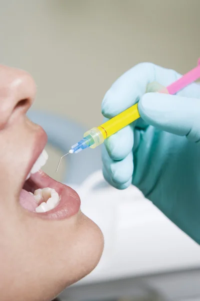 Enjekte hastalar diş hekimi — Stok fotoğraf