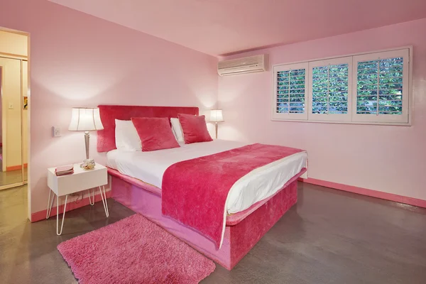 Wnętrza sypialni różowy — Zdjęcie stockowe