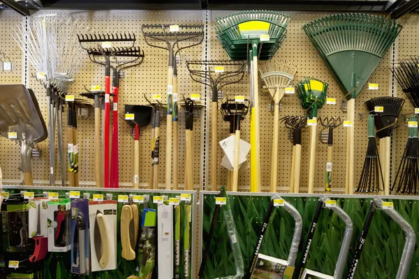 Gardening tools on display — Stock Photo, Image