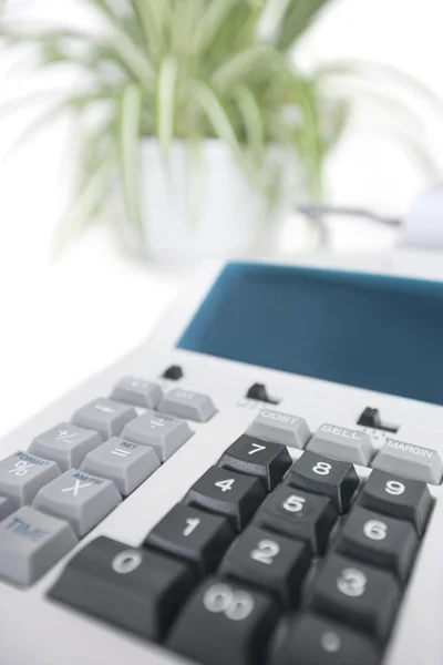 Close-up van de rekenmachine in office — Stockfoto