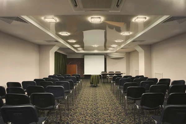 Пустой зал для презентаций — стоковое фото