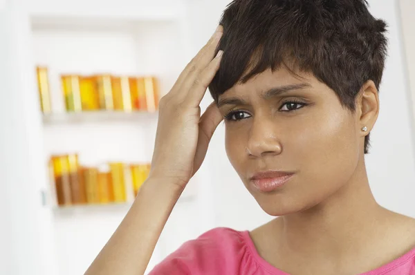 Woman Suffering From Severe Headache — Stock Photo, Image