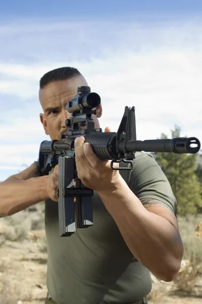 Soldier Aiming Machine Gun — Stock Photo, Image