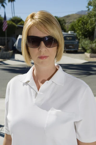 Police Investigator Wearing Sunglasses — Stock Photo, Image