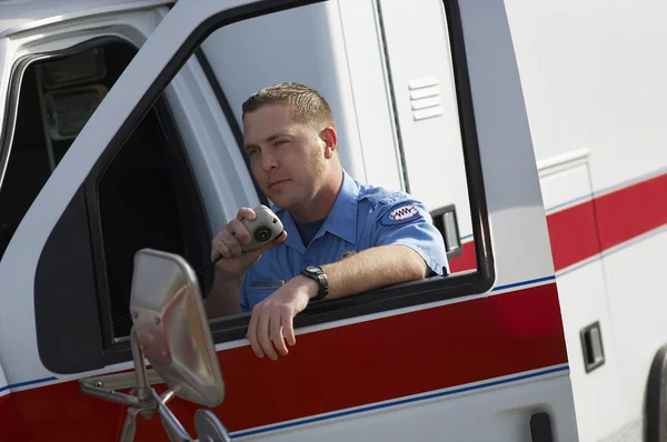 Paramedic Using CB Radio — Stock Photo, Image