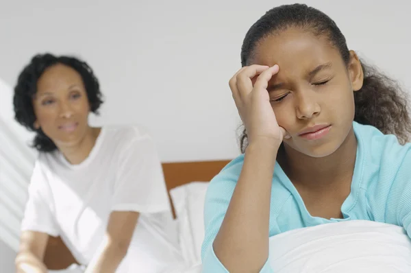 Girl Suffering From Severe Headache — Stock Photo, Image