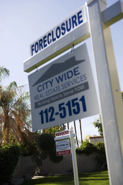 Foreclosure Emlak işareti — Stok fotoğraf