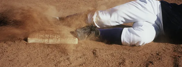 Player Sliding Towards Base On Field — Stock Photo, Image