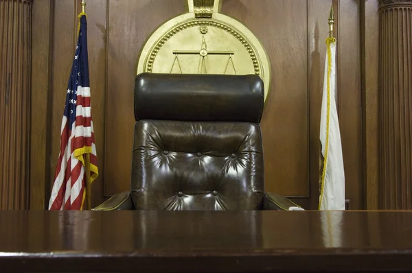 Judge's Chair In Court — Stock Photo, Image