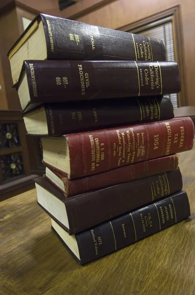 Pila de libros de leyes — Foto de Stock