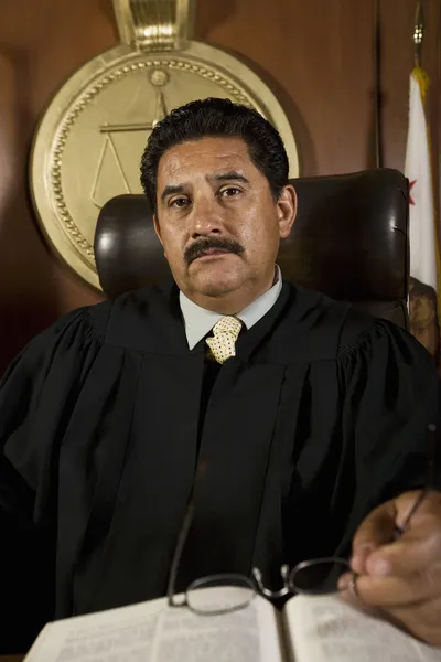 Judge In Courtroom — Stock Photo, Image