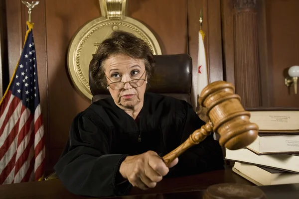 Judge Knocking A Gavel — Stock Photo, Image
