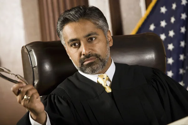 Male Judge In A Courtroom — Stock Photo, Image