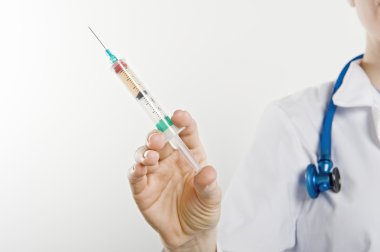 Şırıngalı doktor