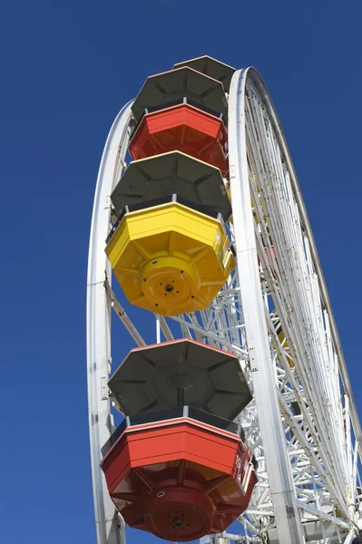 Rueda de Ferris multicolor — Foto de Stock
