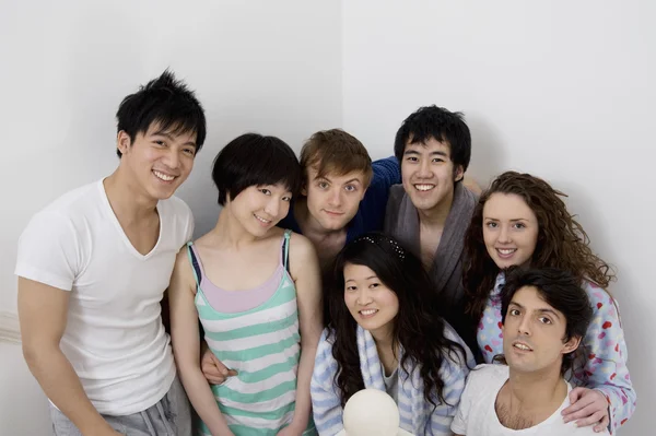 Young friends group smiling together — Stock Photo, Image