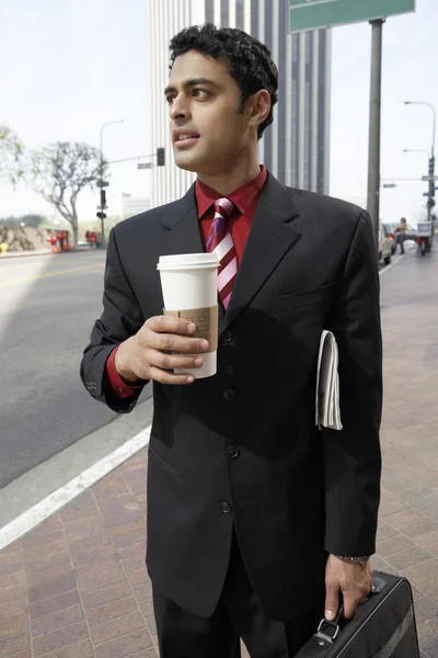 商人带杯咖啡 — 图库照片