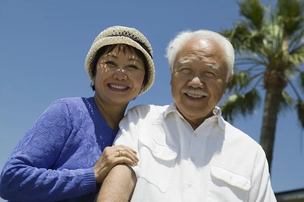 Senior couple smiling — Stock Photo, Image