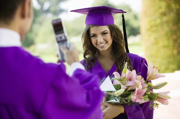 Graduate Having Picture Taken — Stock Photo, Image