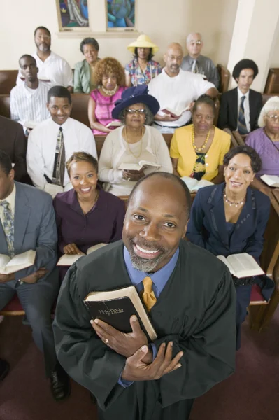 Predikant en congregatie — Stockfoto