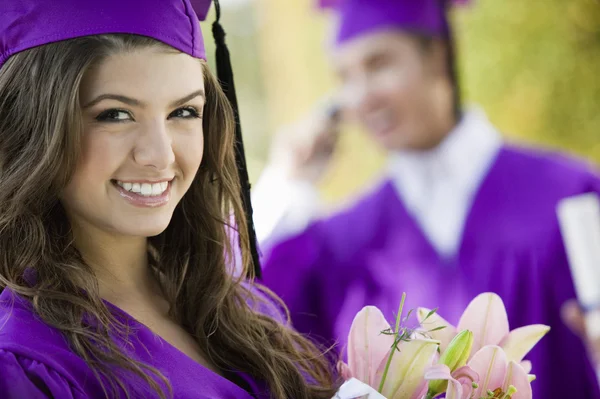 Mulher na graduação — Fotografia de Stock