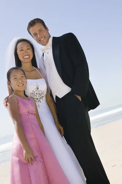 Bride and Groom with sister — Stock Photo, Image