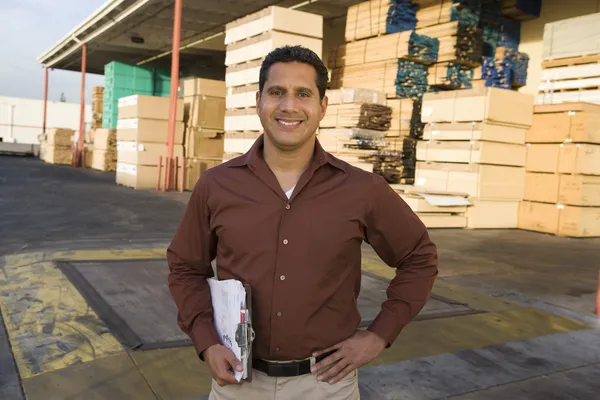 Supervisor with clipboard — Stock Photo, Image