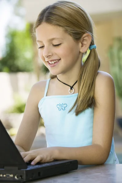 Girl Using Laptop — Stock Photo, Image