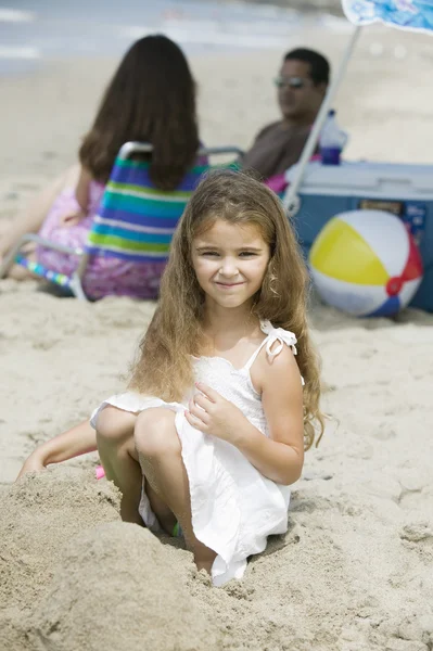 Portrét dívky na pláži — Stock fotografie
