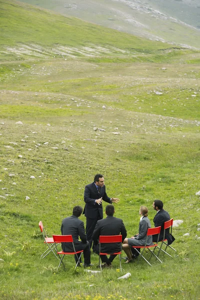 iş adamları açık havada
