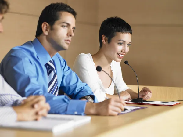 Företagare på panel presentation — Stockfoto