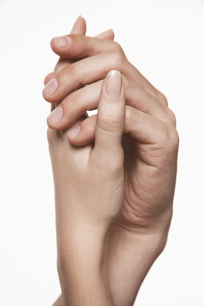 Casal de mãos dadas braços — Fotografia de Stock