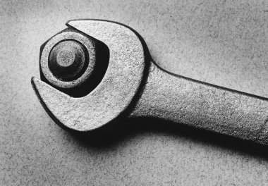 İngiliz anahtarı ve bolt