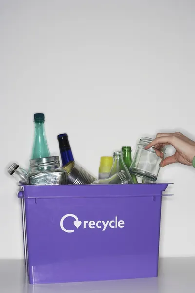 Låda med recycleables — Stockfoto