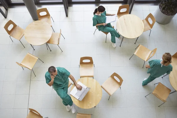 Médicos durante a pausa para o trabalho — Fotografia de Stock