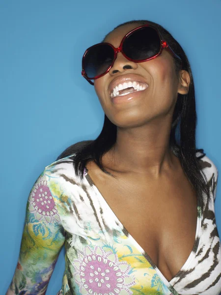 Woman in large sunglasses — Stock Photo, Image