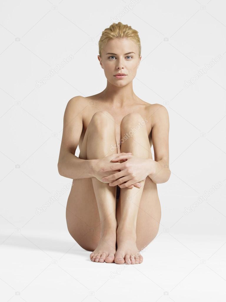 Videos largos de pornografia Girl on hands and knees nude