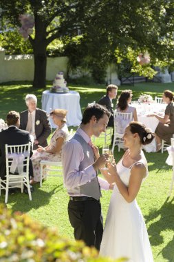 Gelin ve damat resepsiyonda