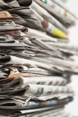 atık kağıt yığını