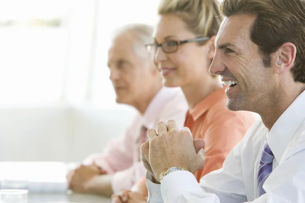 Collega's in de vergadering van de conferentie — Stockfoto